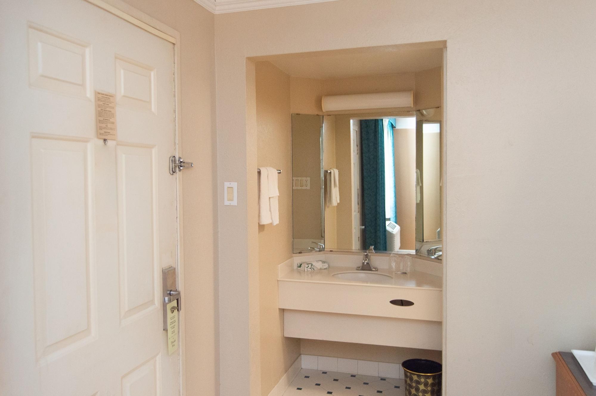 America'S Inn Houston Extérieur photo